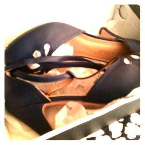 Navy high heel.shoes